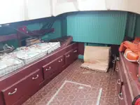 Pilotkuģis pārdod