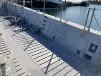 Desanta kuģis, tankkuģis pārdod