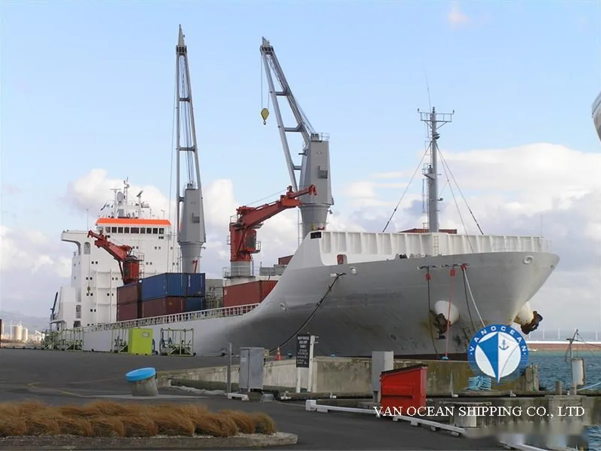 Reefer kuģis pārdod