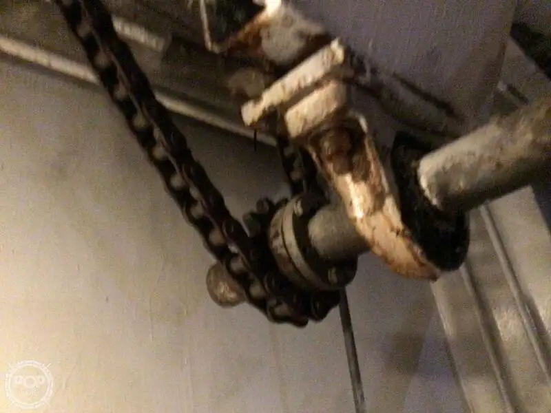 Trallers pārdod