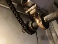 Trallers pārdod