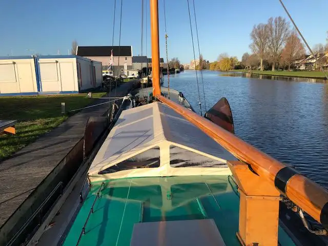 Bārža pārdod