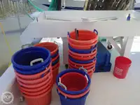 Trallers pārdod