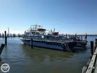 Apkalpes kuģis pārdod