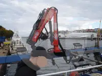 Dzīvu zivju pārvadājumu kuģis pārdod