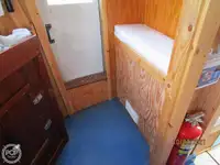Trallers pārdod