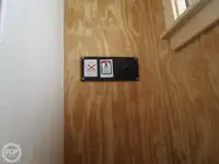 Trallers pārdod
