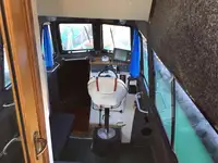Pilotkuģis pārdod