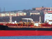 Naftas / Ķīmisko vielu tankkuģis pārdod