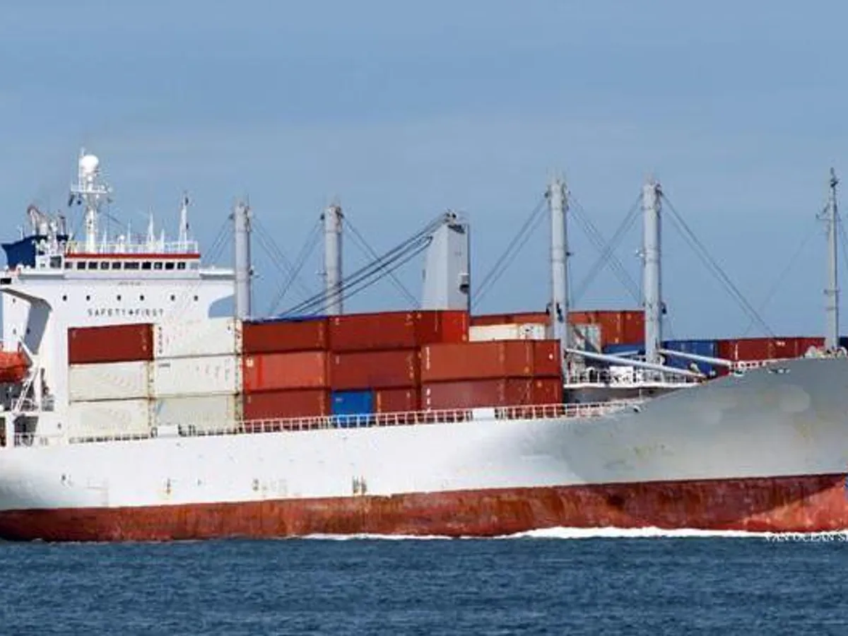 Reefer kuģis pārdod
