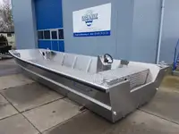 Desanta kuģis, tankkuģis pārdod
