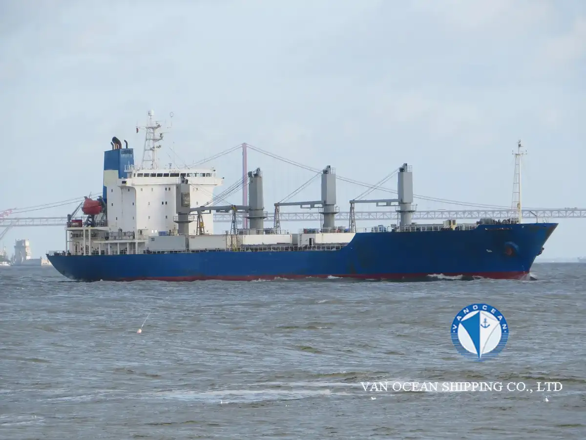 Reefer kuģis pārdod