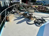 Trallers pārdod