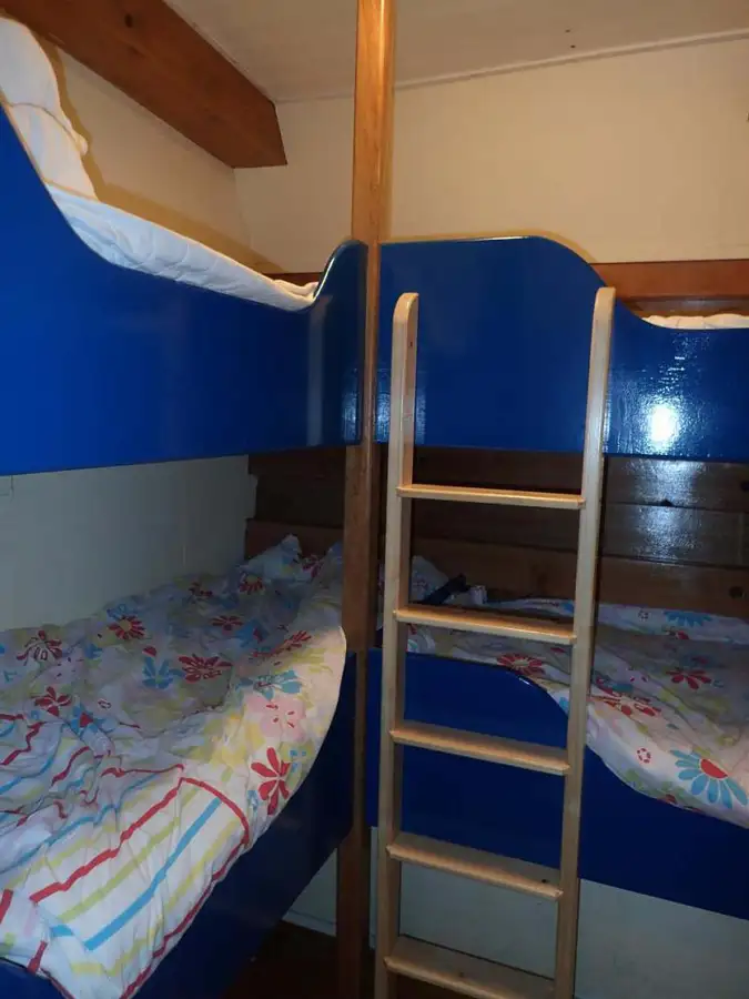 Hidrogrāfiskais kuģis pārdod
