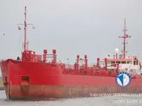 Naftas / Ķīmisko vielu tankkuģis pārdod