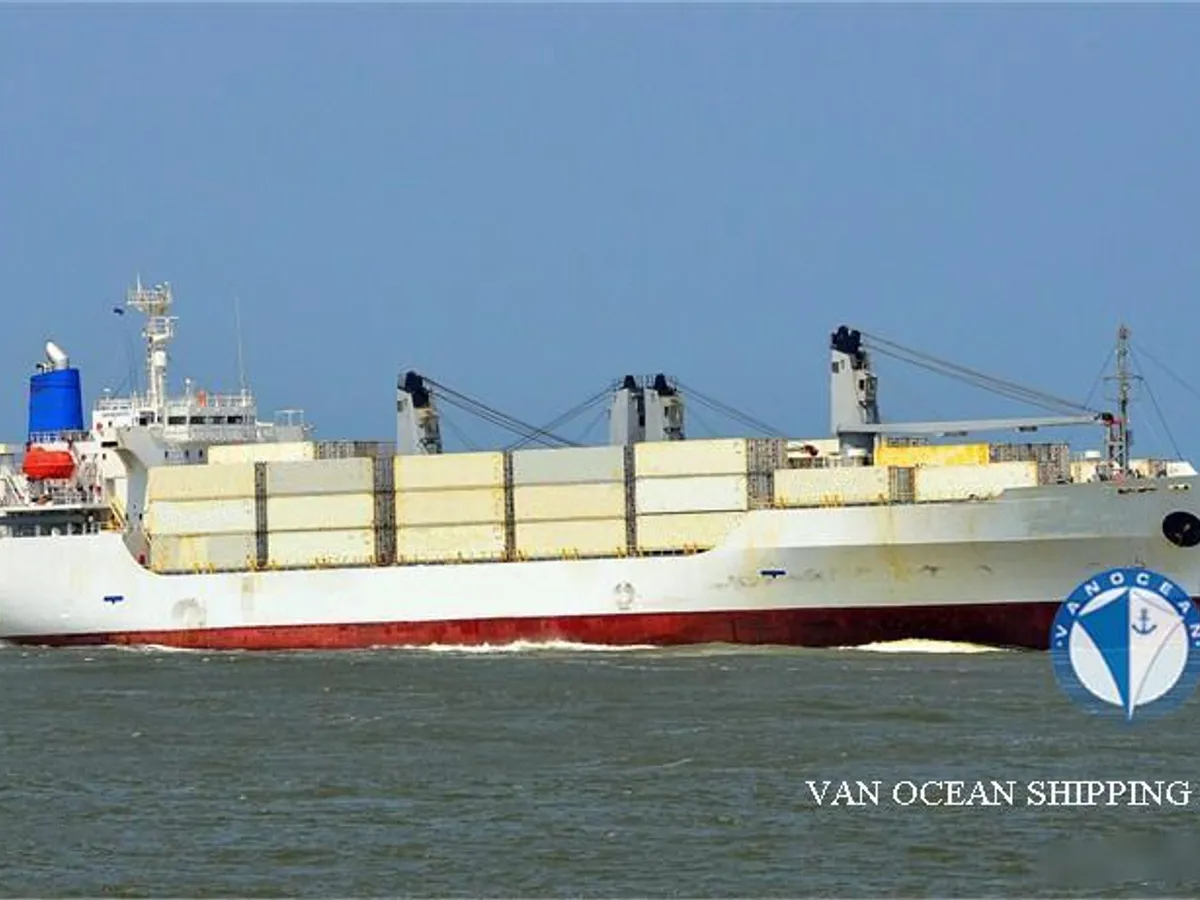 Reefer kuģis pārdod