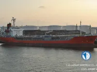 Naftas / Ķīmisko vielu tankkuģis pārdod
