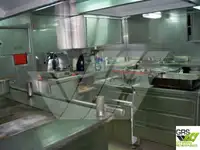 Niršanas atbalsta kuģis pārdod