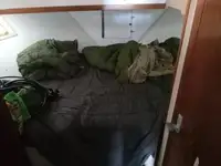 Apkalpes kuģis pārdod