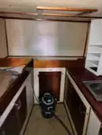Apkalpes kuģis pārdod