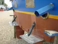 Trallers pārdod