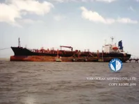 Naftas / Ķīmisko vielu tankkuģis pārdod