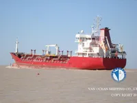 Naftas / Ķīmisko vielu tankkuģis pārdod