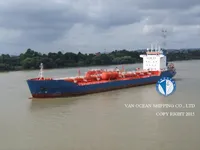 Naftas / Ķīmisko vielu tankkuģis pārdod
