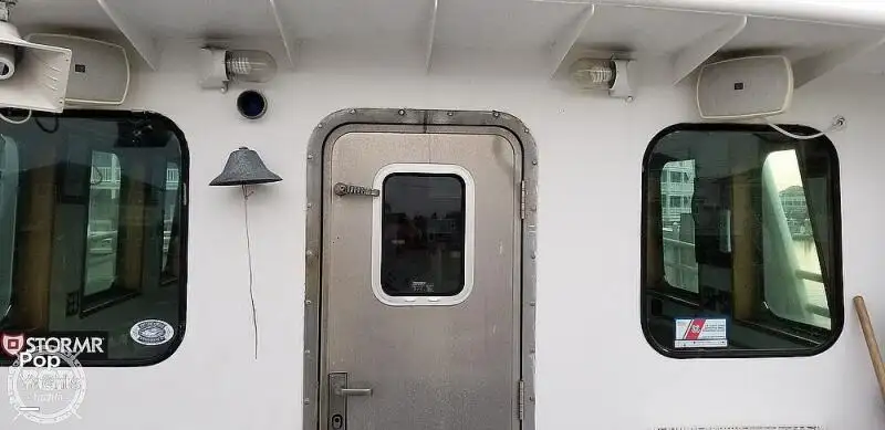 Trallers pārdod