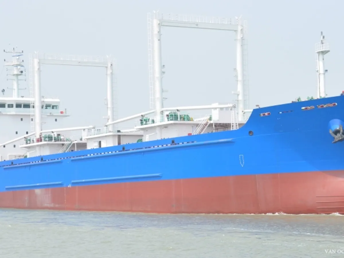 Reefer kuģis pārdod