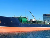 Naftas / Ķīmisko vielu tankkuģis pārdod