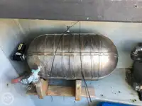 Trallers pārdod
