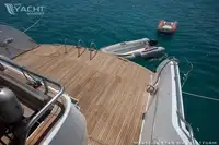 Niršanas atbalsta kuģis pārdod