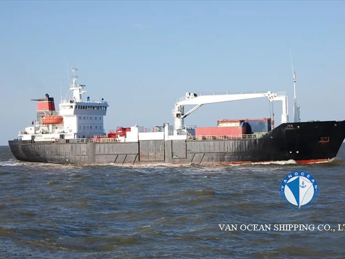 Reefer kuģis pārdod