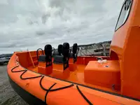 Cietā piepūšamā laiva pārdod