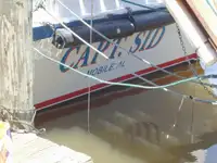 Trallers pārdod