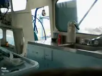 Trallers pārdod