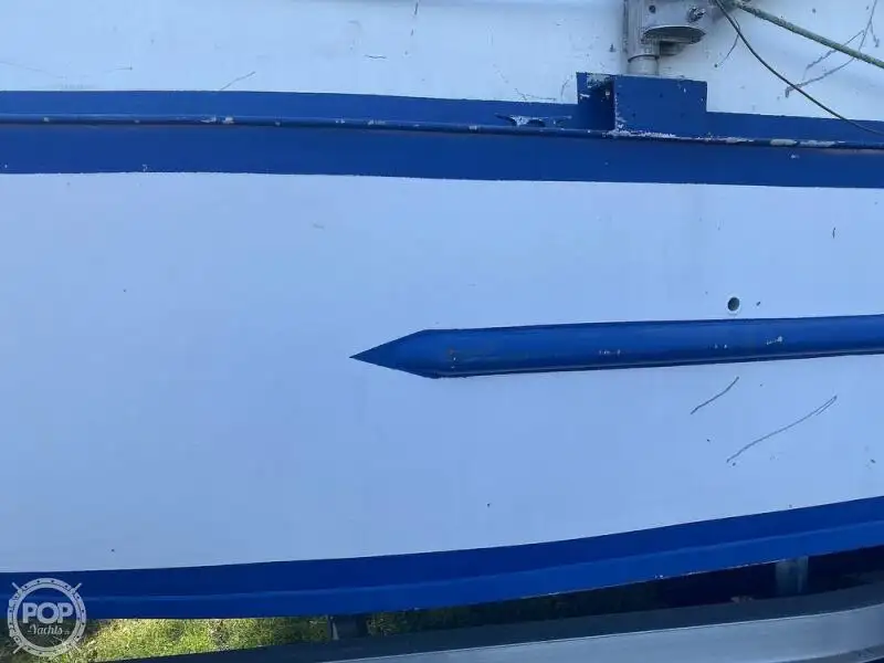 Trallers pārdod