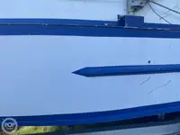 Trallers pārdod