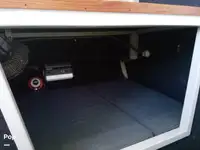 Niršanas atbalsta kuģis pārdod
