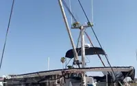 Niršanas atbalsta kuģis pārdod