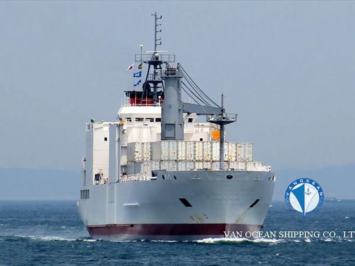 Reefer kuģis pārdod