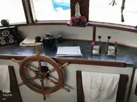 Trallers pārdod