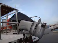 Niršanas atbalsta kuģis pārdod