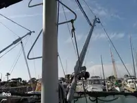 Niršanas atbalsta kuģis pārdod
