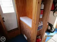 Trallers pārdod