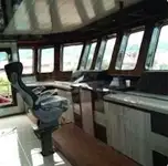 Desanta kuģis, tankkuģis pārdod