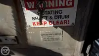 Trallers pārdod