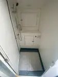 Apkalpes kuģis pārdod