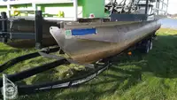 Konteinerkuģis pārdod